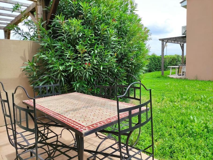 Saint-Saturnin-lès-Avignon La Provencale 아파트 외부 사진